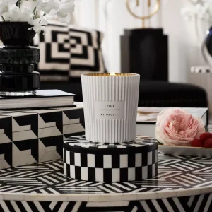 Love Scented Candle | Rituals Outlet